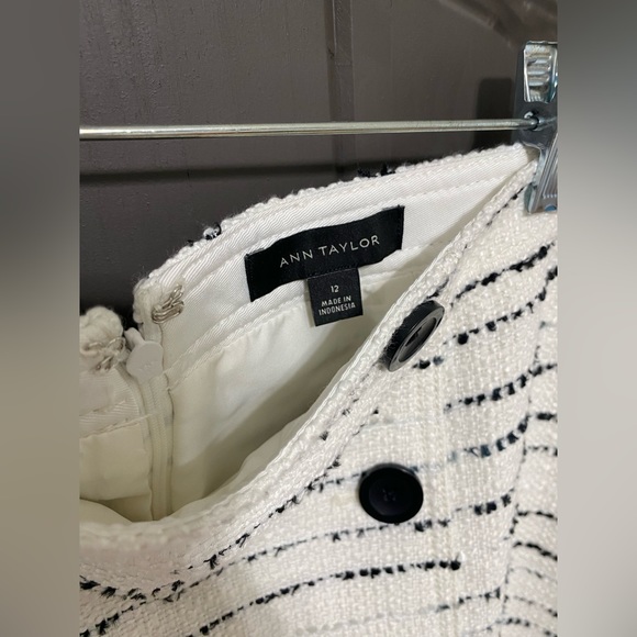 Ann Taylor Black&White Skirt - Picture 3 of 5